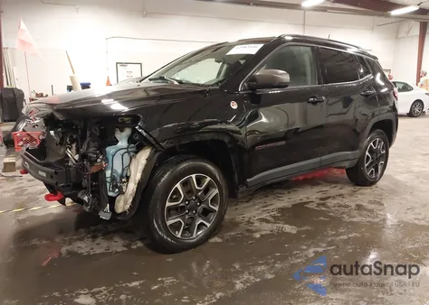 2019 Jeep Compass Trailhawk 4X4 z USA, uszkodzony, nr VIN 3C4NJDDB2KT838235